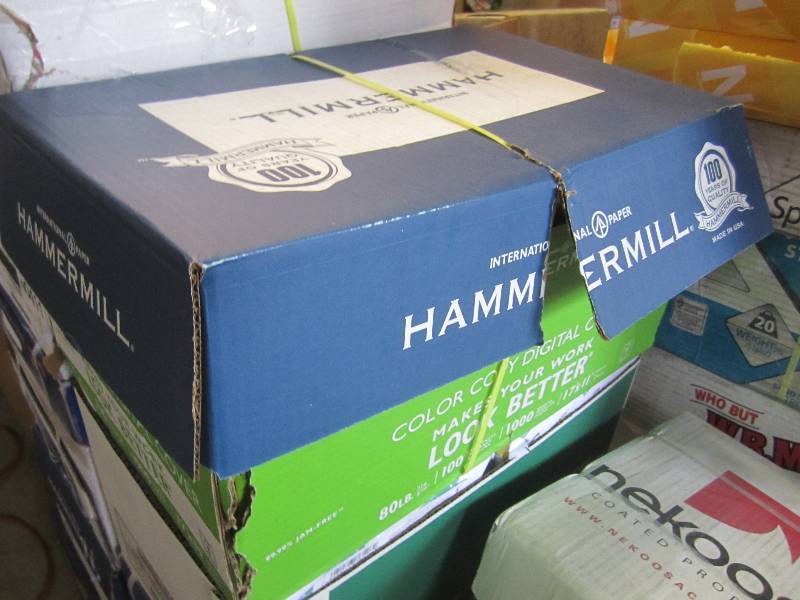 lot 20 image: Case of 1000 Sheets of 17 x 11 Pa...