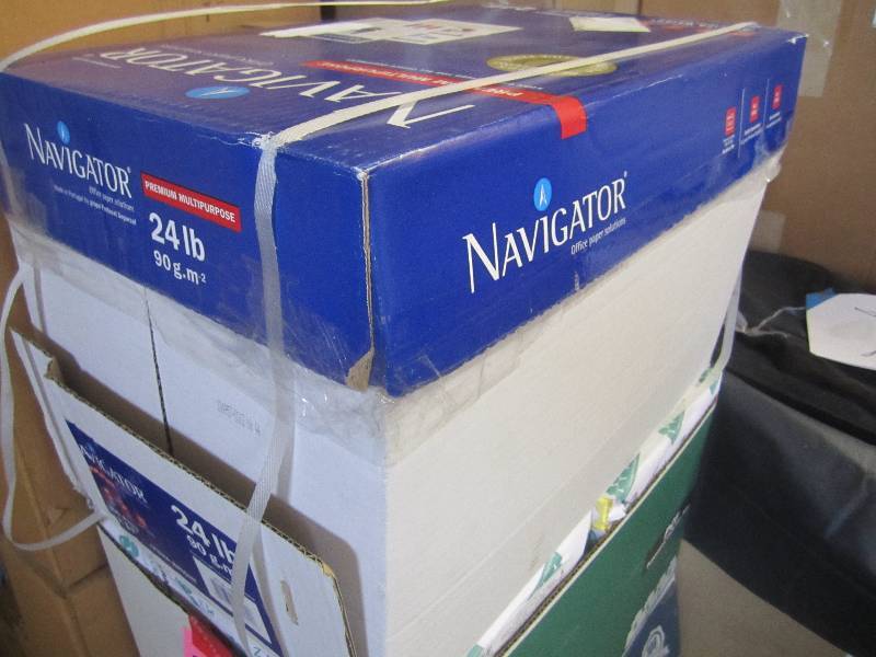lot 22 image: Case of 2500 Sheets of 11 x 17 Pa...