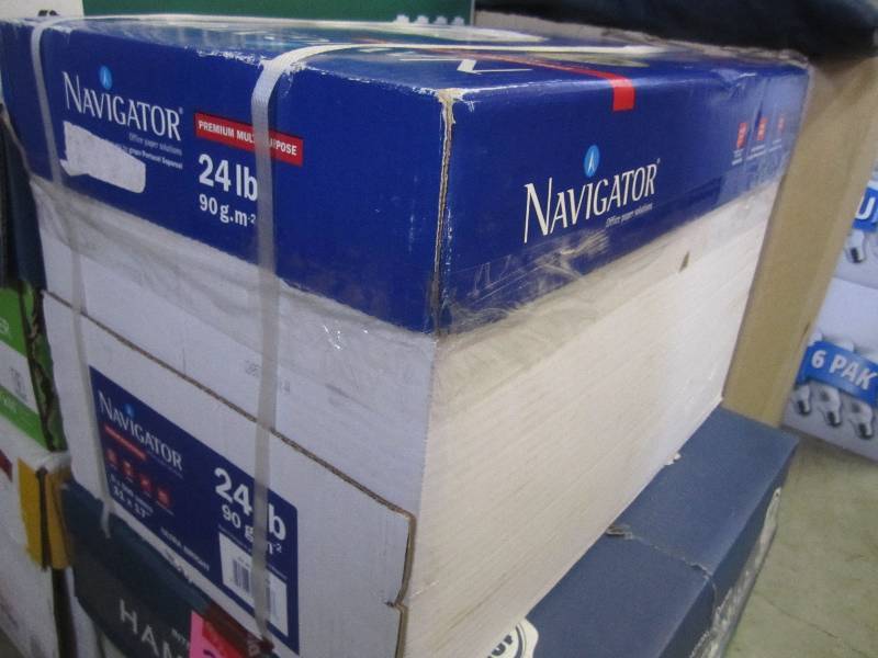 lot 25 image: Case of 2500 Sheets of 11 x 17 Pa...
