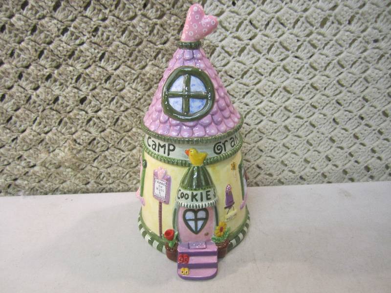 lot 60 image: Camp Grandma Cookie Jar 11.25 tall...
