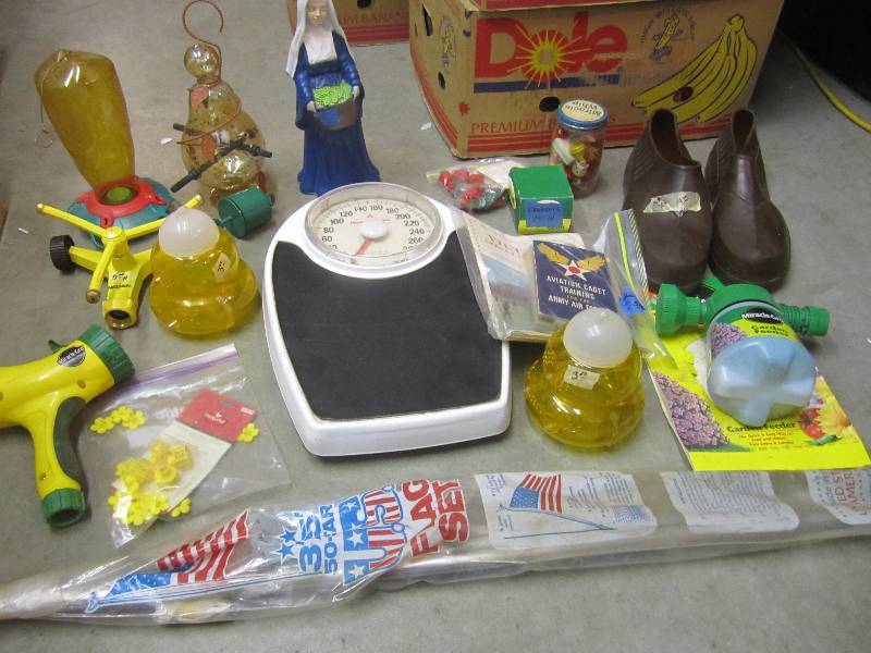 lot 68 image: Lot of Misc See Photos  D-2T...