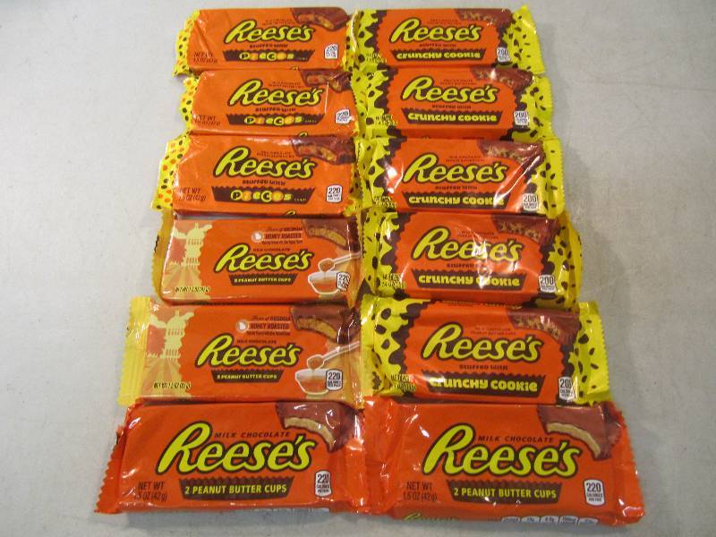 lot 101 image: Mixed Lot of 12 Reeses Peanut Butte...