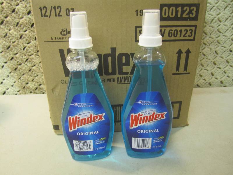 lot 149 image: Case with 11 Bottles of Windex Orig...