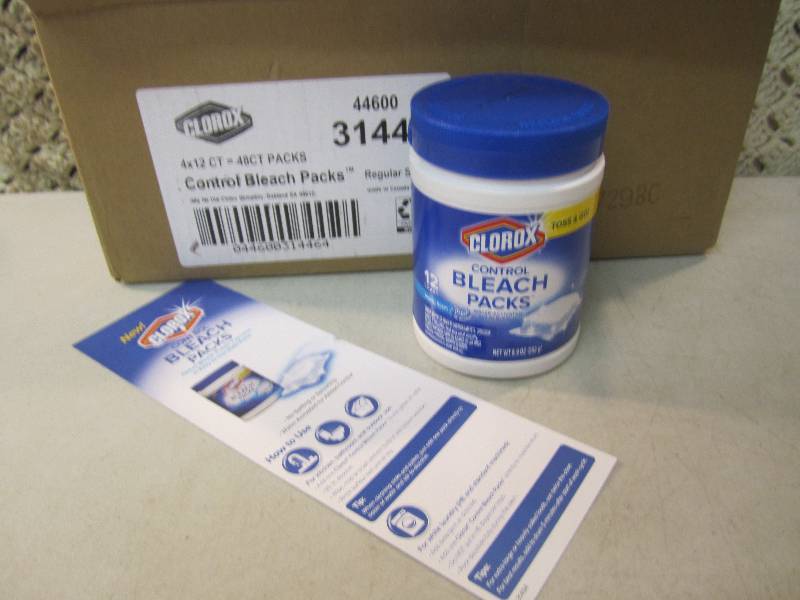 lot 152 image: Case of 4 Containers of Clorox Cont...