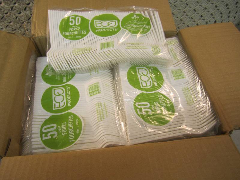 lot 164 image: Case of 1000 Plastic Forks 20 packs...