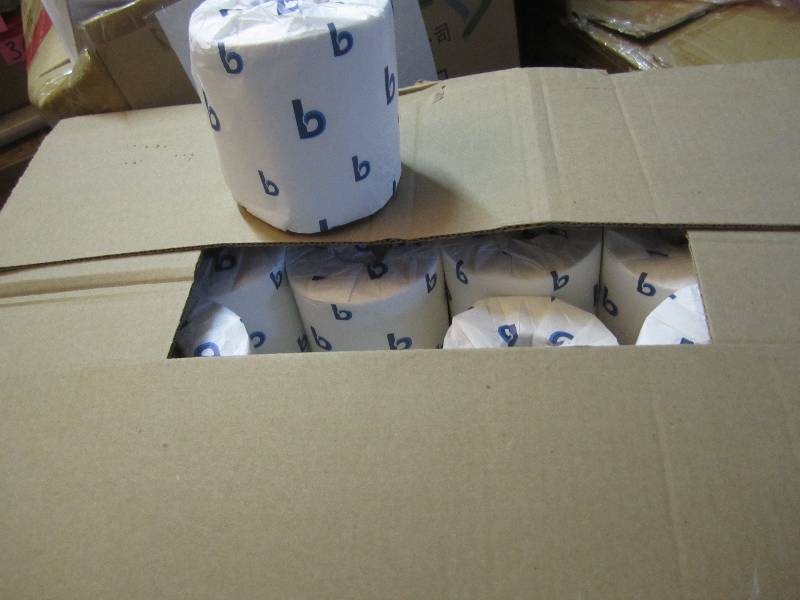 lot 190 image: Case of 96 Rolls of Toilet Tissue  ...