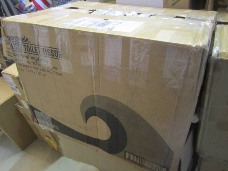 lot 192 image: Case of 96 Rolls of Toilet Tissue  ...