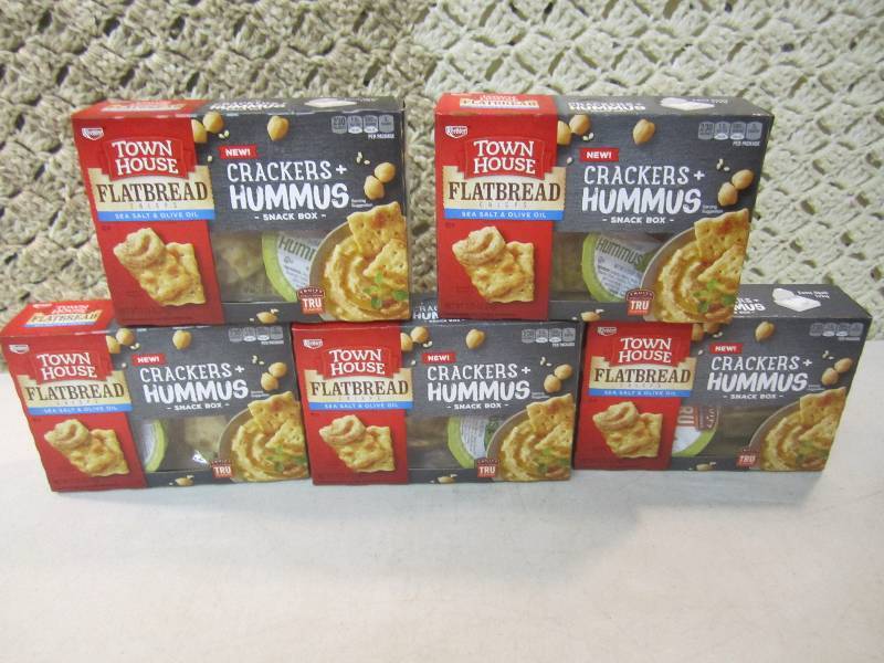 lot 232 image: 5 Keebler Crackers & Hummus Snack B...