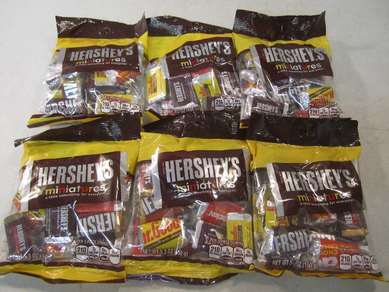lot 238 image: 6 Bags of Hersheys Miniatures Best ...