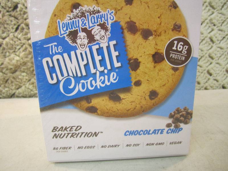 lot 262 image: Box of 12 Large Chocolate Chip Cook...