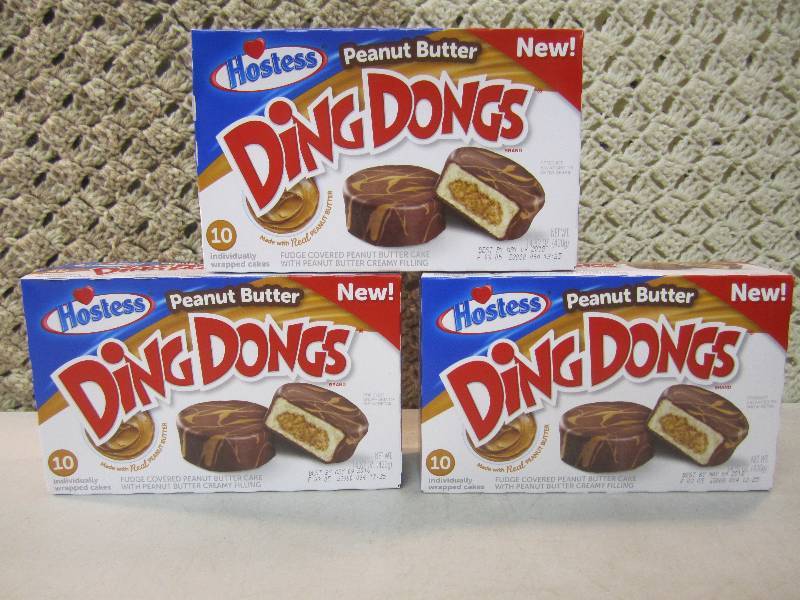 lot 270 image: 3 Boxes of Hostess Peanut Butter Di...