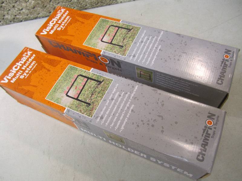 lot 283 image: 2 Champion Traps and Targets VisiCh...