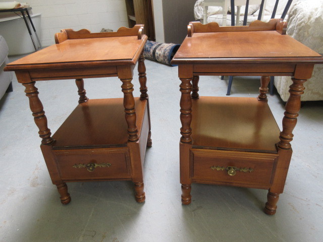 lot 908 image: TELL CITY SOLID WOOD END TABLES