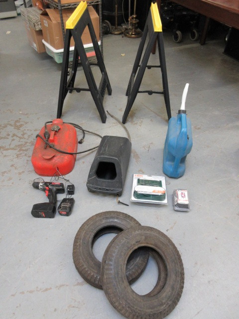 lot 949 image: MISCELLANEOUS TOOLS, TANKS AND MORE
