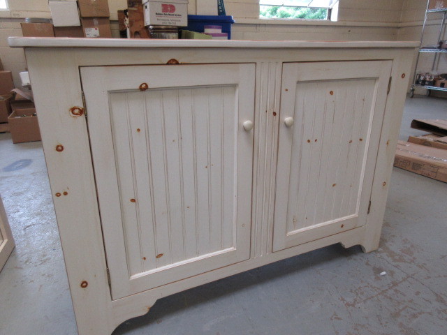 lot 964 image: SOLID WOOD CABINET
