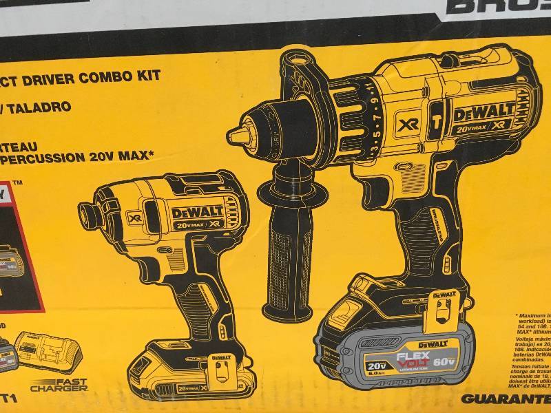 DeWalt FLEXVOLT 60-Volt and 20-Volt MAX Lithium-Ion Cordless Brushless Combo Kit (2-Tool) w 2Ah and 6Ah Batteries and Charger OPEN BOX NOT USED