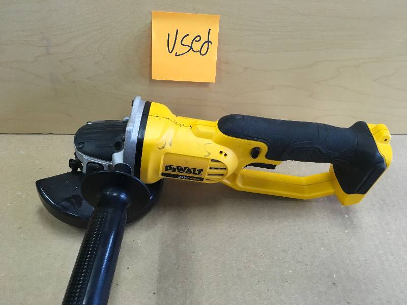 Dewalt 20-Volt MAX Lithium-Ion Cordless 4-12 in. Grinder (Tool-Only) in working condition