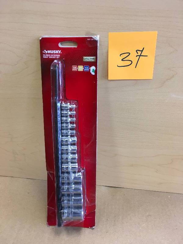 Husky 14, 38, 12 in. E-Torx Socket Set in working conditions