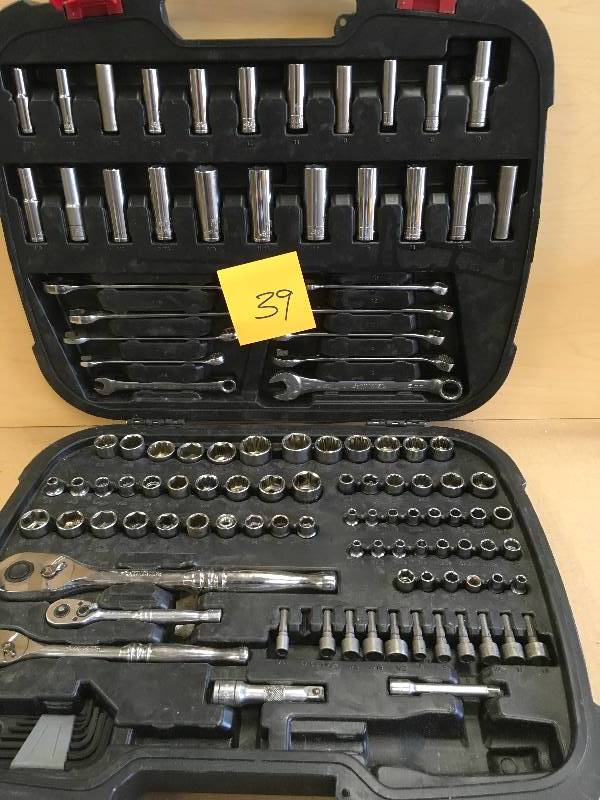 Husky Mechanics Tool Set (134-Piece)