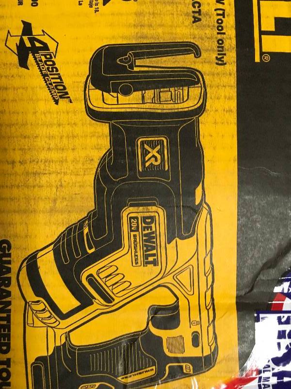 Dewalt 20-Volt MAX XR Lithium-Ion Cordless Brushless Compact Reciprocating Saw (Tool-Only) in working condition