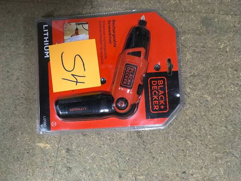 Black and decker 3.6-Volt Lithium-Ion Cordless Rechargeable 14 in. 3-PositIon Cordless Rechargeable Screwdriver in working conditions