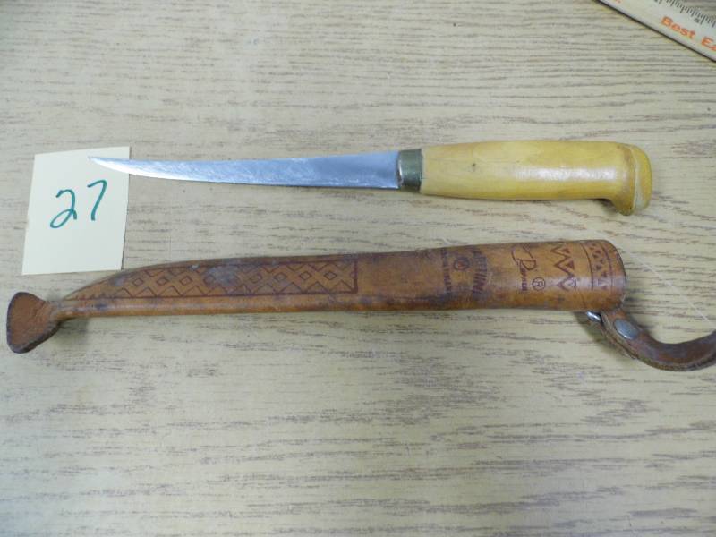 Knife w Sheath