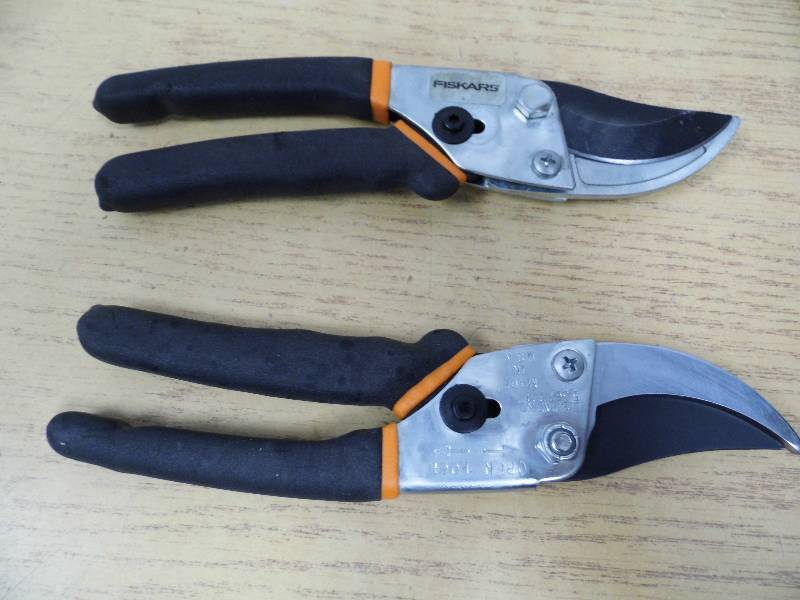 2 Pair Fiskars Bypass Cutters