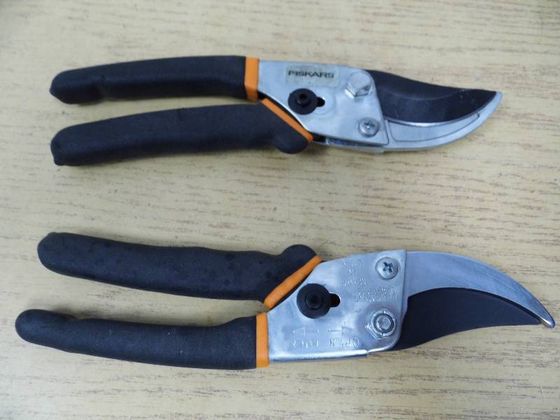 2 Pair Fiskars Bypass Cutters