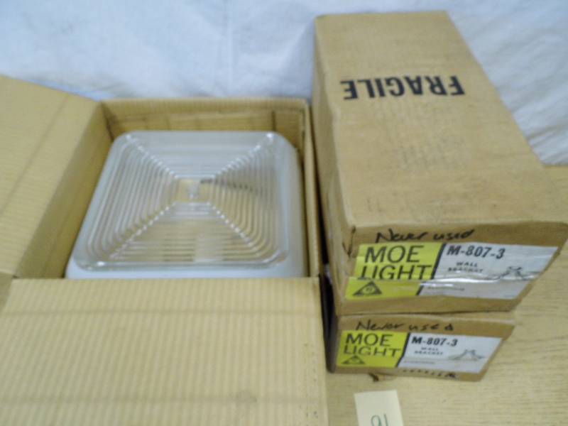 Lot of 3 Light Fixtures