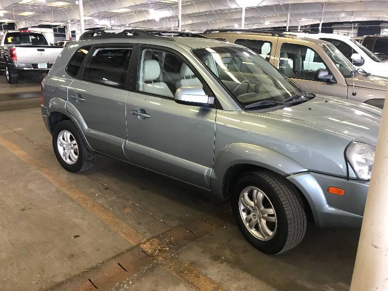 lot 6 image: 2007 Hyundai Tucson V6