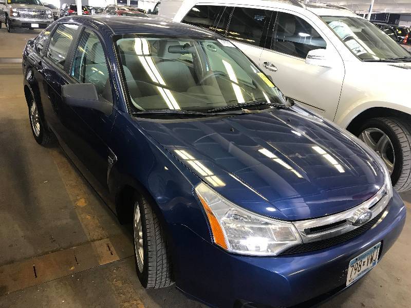 lot 8 image: 2008 Ford Focus SE