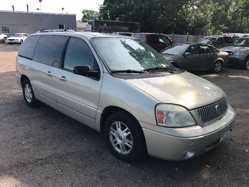 lot 31 image: 2004 Mercury Monterey Premier