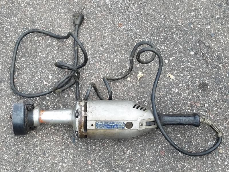 lot 14 image: SKILSAW PORTABLE GRINDER