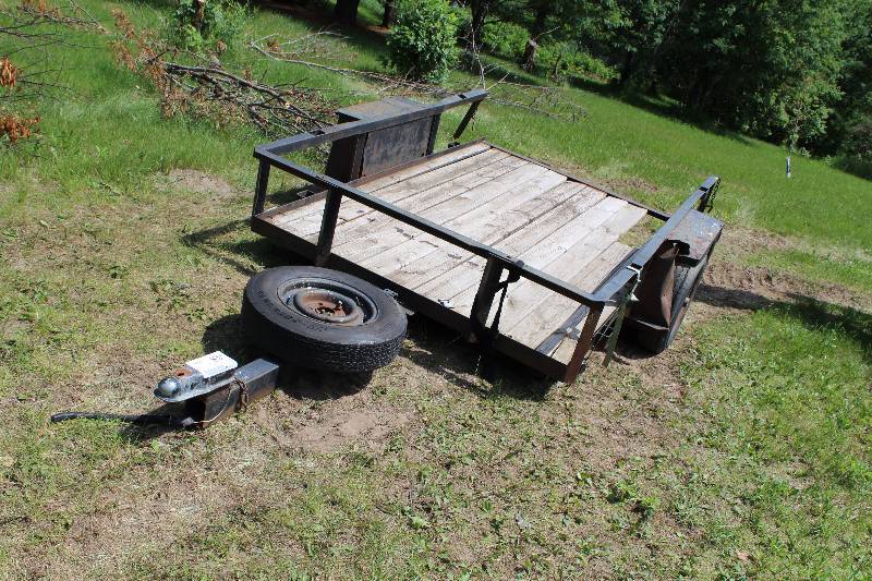 lot 48 image: Item halted