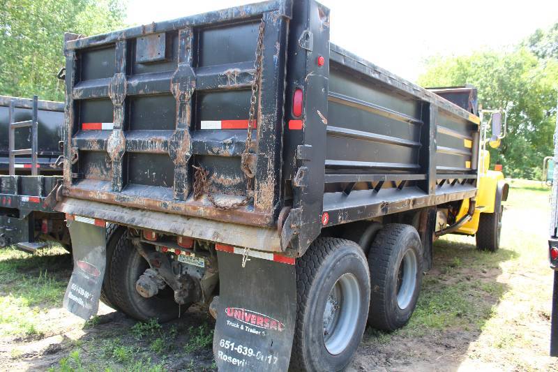 1989 L8000 Diesel 2Axle Dump Truck w/ Pintle Hitch Zimmerman