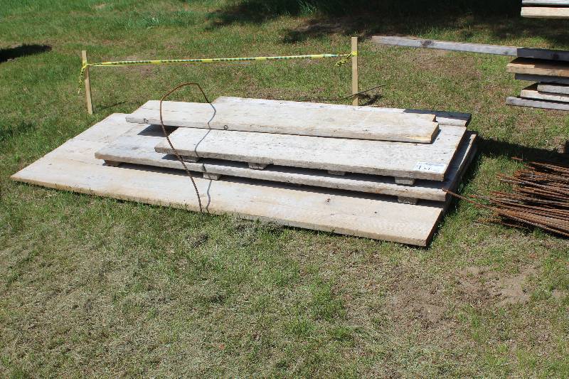 lot 154 image: Lot of (4) Concrete Forms