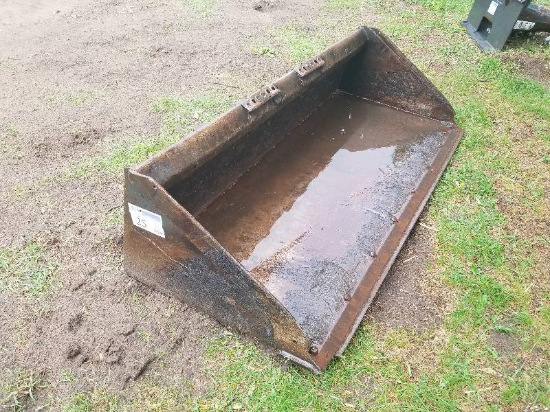 lot 25 image: Skid Loader Utility Bucket with Universal Quick Attach Plate