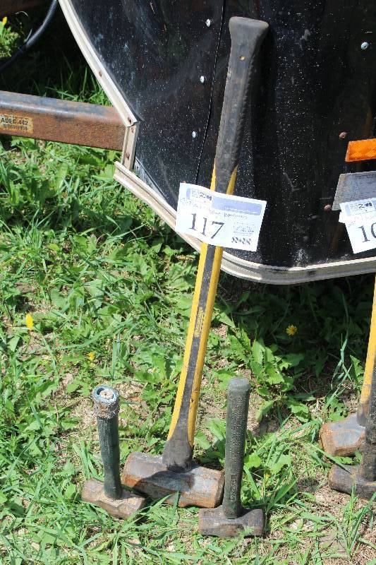 lot 117 image: Lot of (3) Maul, Sledgehammers