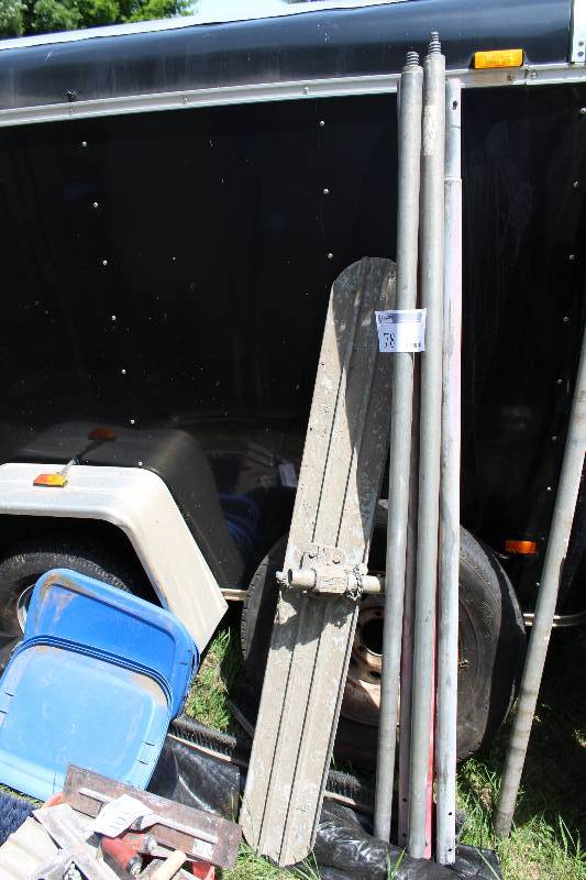 lot 78 image: Lot of (6) Concrete Tools - Trowels, Poles, And More