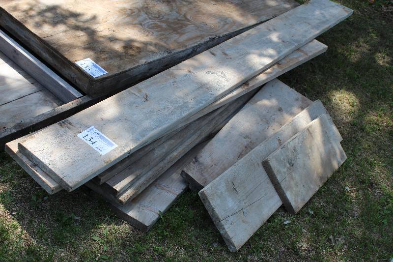 lot 134 image: Lot of (Approximately 10) 2x12 Wood Boards