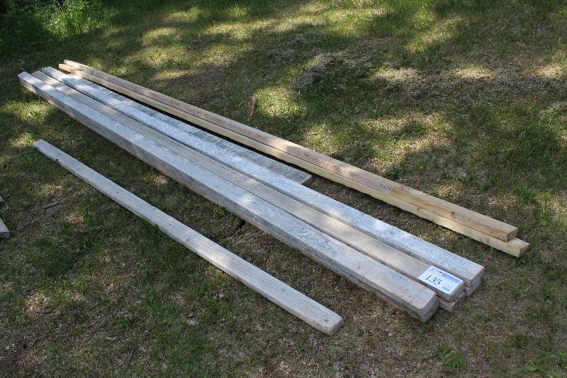 lot 135 image: Lot of (Approximately 10) 2x4 Wood Boards