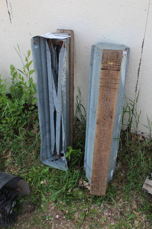 lot 67 image: Lot of (2) Sawhorses