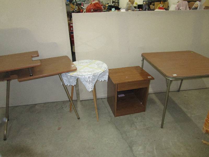 lot 83 image: Sewing Table, Shelf