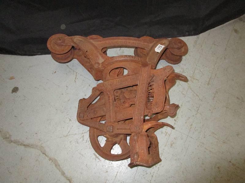 lot 114 image: Louden Barn trolley fairfield Iowa