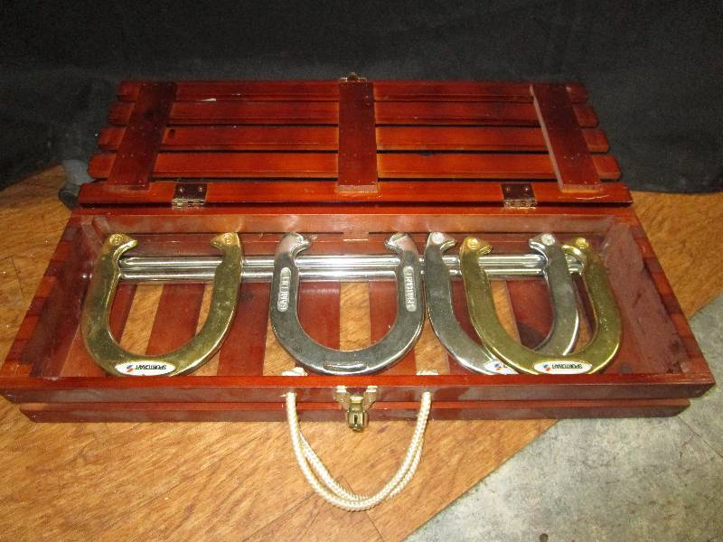 lot 162 image: nice set of horse shoes
