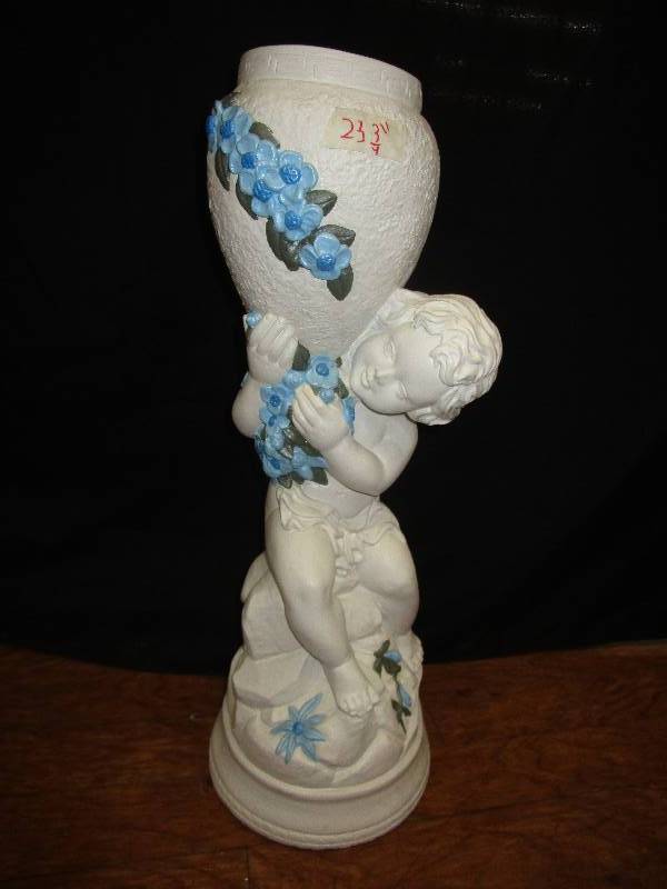 lot 174 image: Ceramic plant holder 23.75b tall