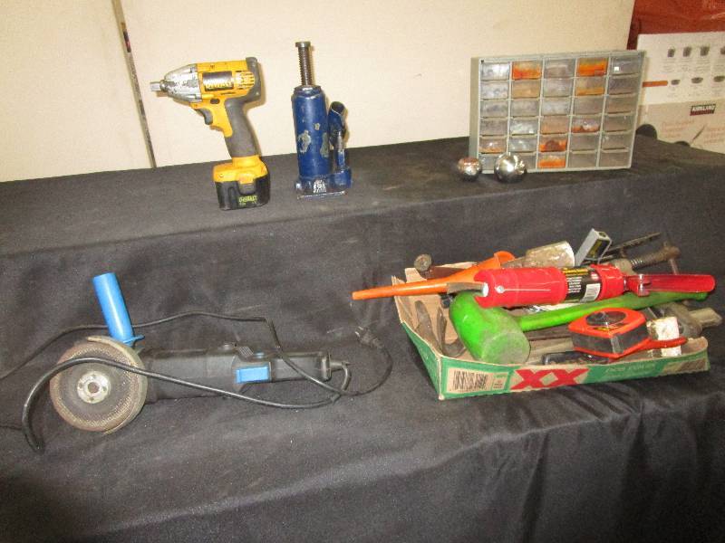 lot 57 image: Sander (works), Jack, Dewalt Drill, Bolts and Screw Orgnizer, Ball Hitch 1 78ths and 2 516s