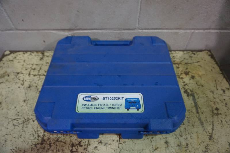 lot 29 image: Baum Tools Model BT10252 VWAudi FSI 2.0 Liter Engine Timing Kit