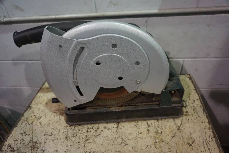 lot 47 image: Metabo Model CS 14-15 14 Abrasive Cut Off Saw