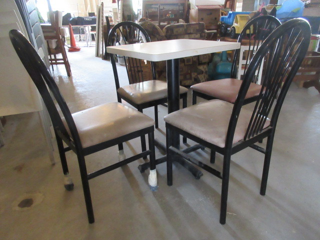 lot 116 image: TABLE AND CHAIRS